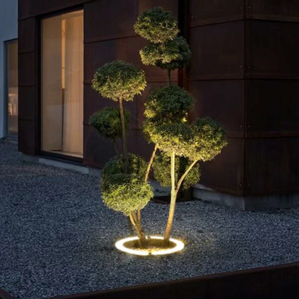 Spot solaire de paysage pour grand arbre et palmier - Super lumineux - 32 LED - 12 000 mAh - Projecteurs de Noël du crépuscule à l'aube - Décoration extérieure - Parc, maison, jardin, fête de Noël en – Image 5