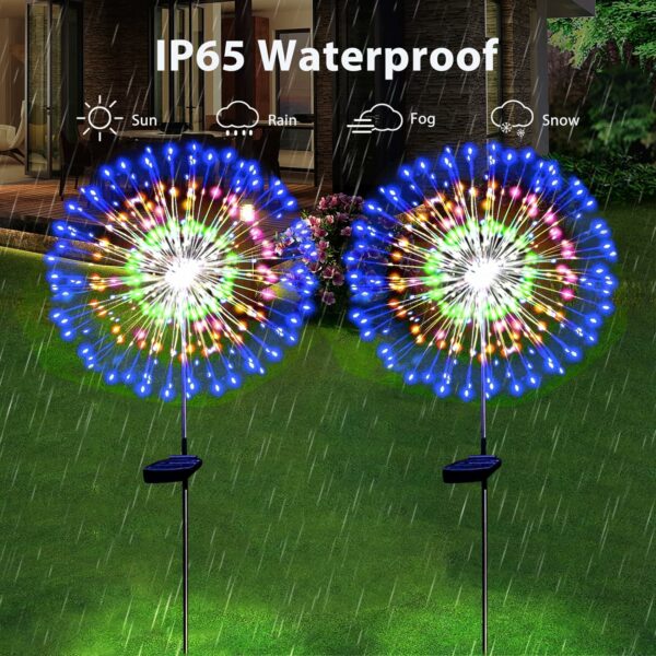 Lot de 2 lampes solaires de feu d'artifice étanches à énergie solaire pour décoration extérieure, guirlande lumineuse à 180 LED pour cour, allée, terrasse, décoration de fête (coloré) – Image 4